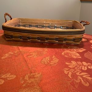 1999 Longaberger Collectors Edition Large serving basket with plastic liner